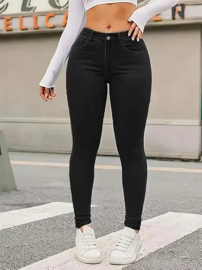 JEANS AJUSTADOS CINTURA ALTA