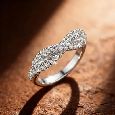 Anillo de cuerda trenzada de moda para mujer