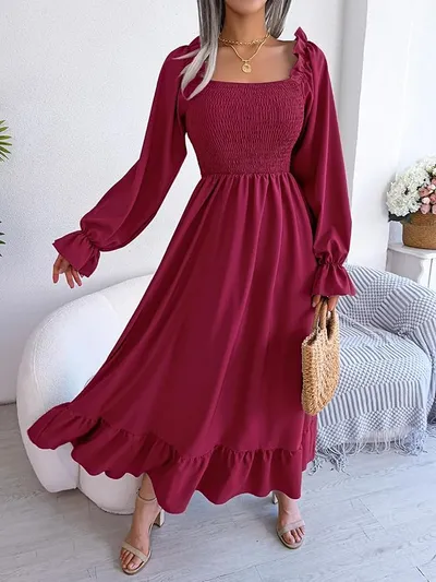 VESTIDO CUELLO CUADRADO