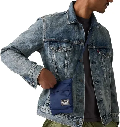Bolso Levi's Mission Bay Navy Blazer - Elegancia y Practicidad