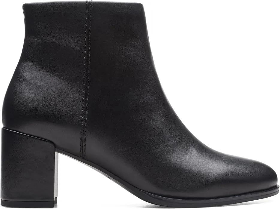 Botas Clarks Freva55 ZipChukka de Piel Negra Elegantes y Cómodas