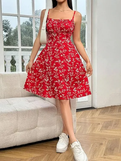 Vestido corto con estampado floral para mujer